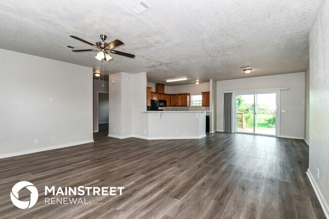 Photo - 4318 9th St W