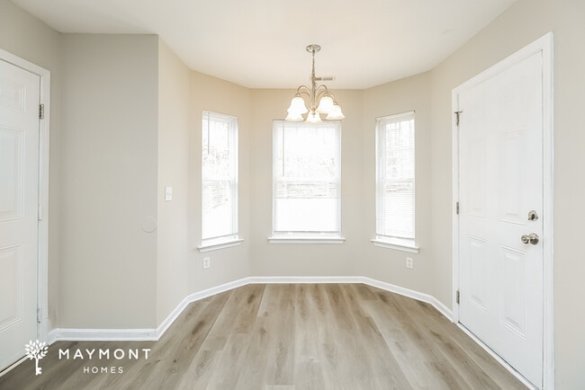 Photo - 1928 Bromwich Rd