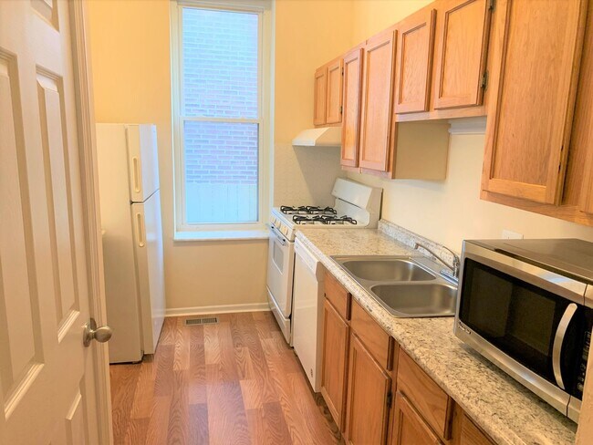 4376-4378-4378 Gibson Ave Unit 4376 Gibson