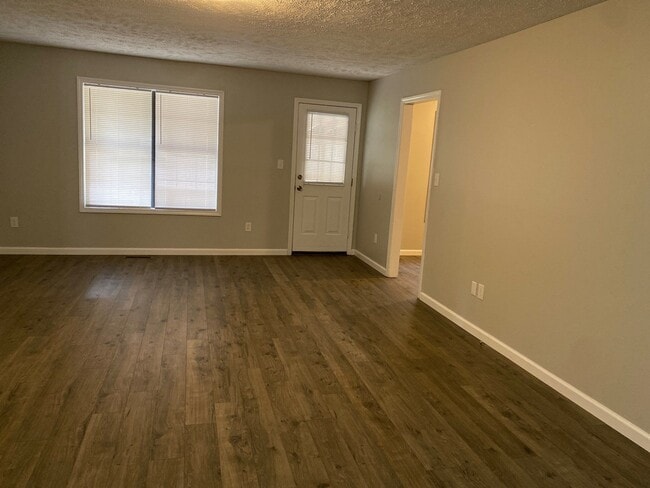 Photo - 231 McGee Loop