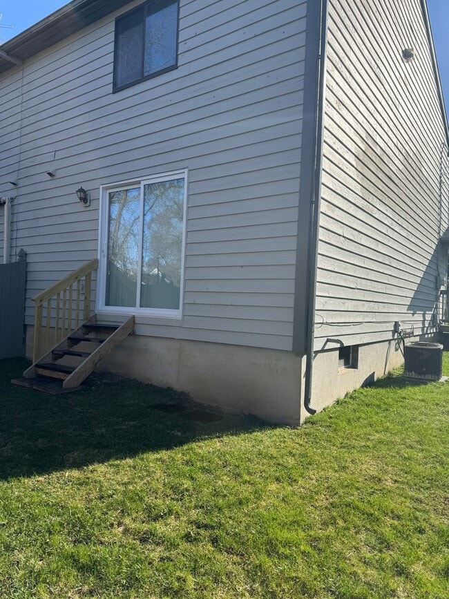Photo - 2 Bedroom Townhouse for Rent in Syracuse!