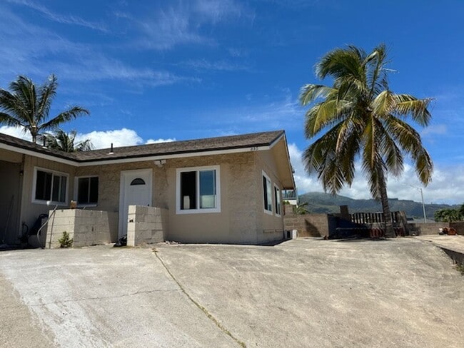 Building Photo - 895 Lekeona Loop Unit Main House -3Bd 2Ba