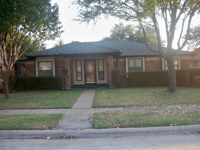 Building Photo - 306 E Apollo Rd Rental