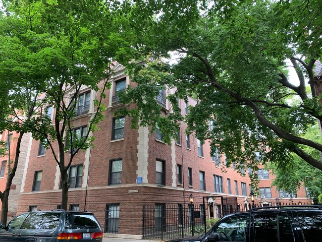 Building Photo - 1360-64 E. 52nd St. Rental