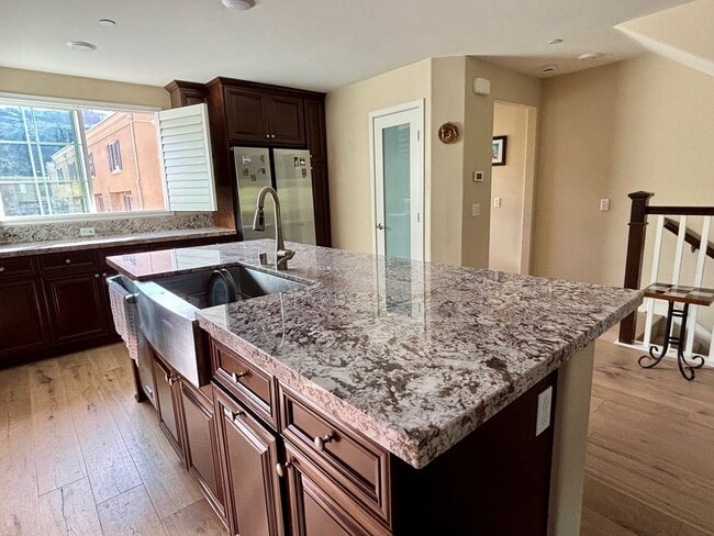 Photo - 2406 Torrey Pines Rd