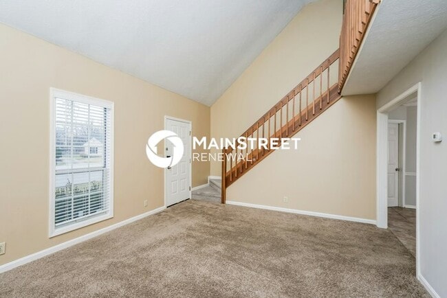 Photo - 3 Bedroom Pet-Friendly Home in Louisville,...