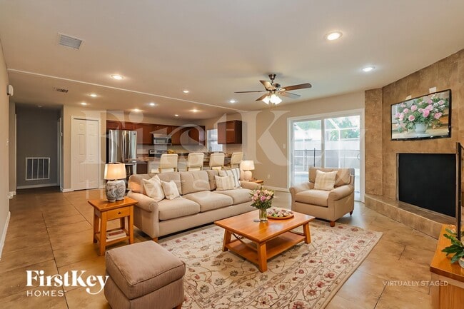 Photo - 3810 Treadway Dr