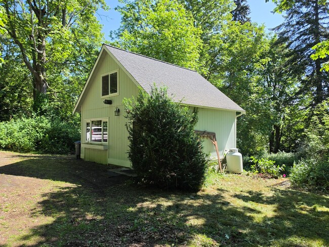 Photo - Loft Style Cottage in Indianola