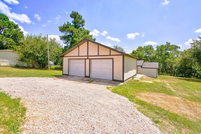 Photo - 3 bed 2 bath home in Newalla