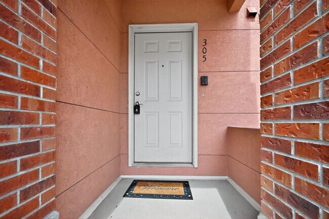 Photo - 4100 Albion St