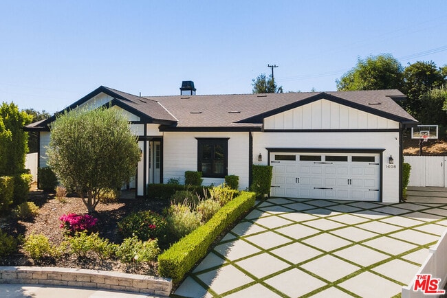 Photo - 1408 Plymouth Cir