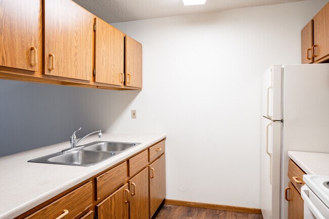 Apartamentos Candlelight en Fargo, Dakota del Norte | 11B | Cocina