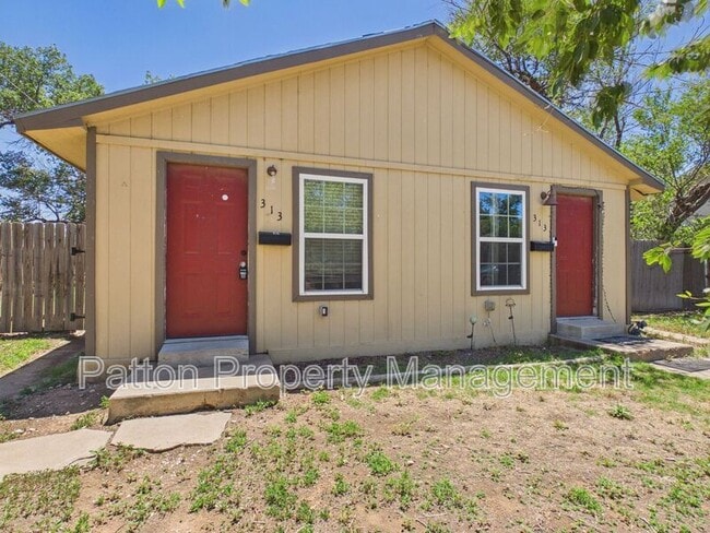 Building Photo - 313 SW 35th Ave