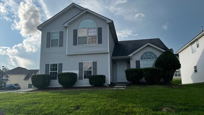 3 habitaciones/2,5 baños 1700 pies cuadrados - 2800 Carolina Rdg Casa