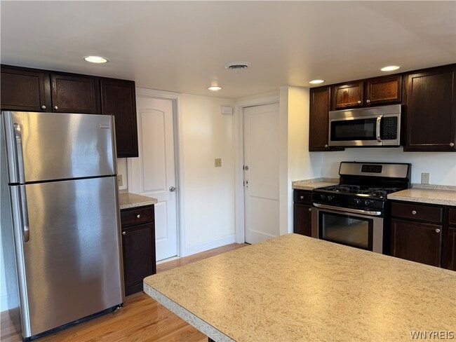 Photo - 35 N Ellicott St