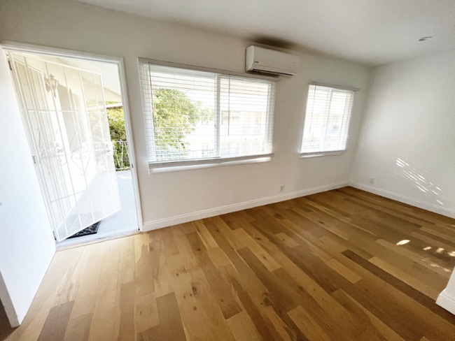 Photo - 1521 12th St Unidad 6