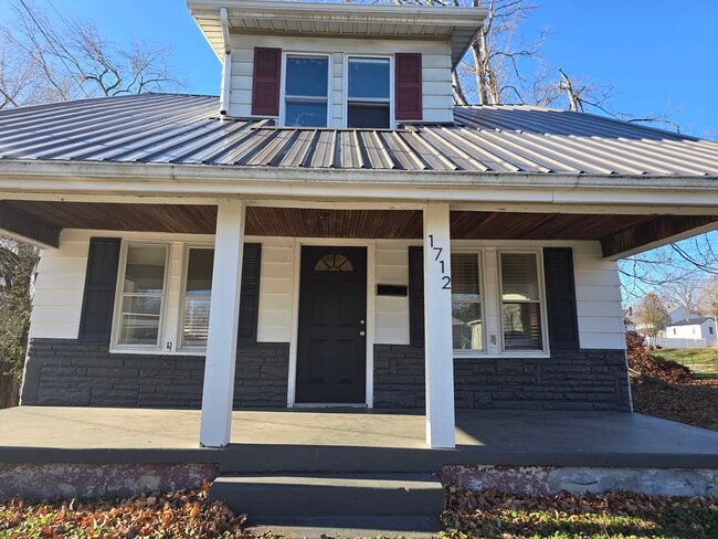 Building Photo - 1712 Blackburn Ave