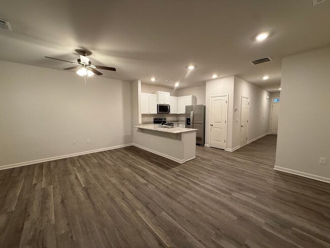 Photo - 3 Bedroom, 2.5 Bathroom- Townhouse in Armuchee!!