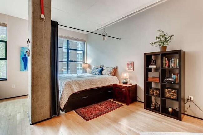 Photo - Elizabeth Lofts - FURNISHED Pearl District studio condo w/parking/concierge/most utilities Unit ELI510