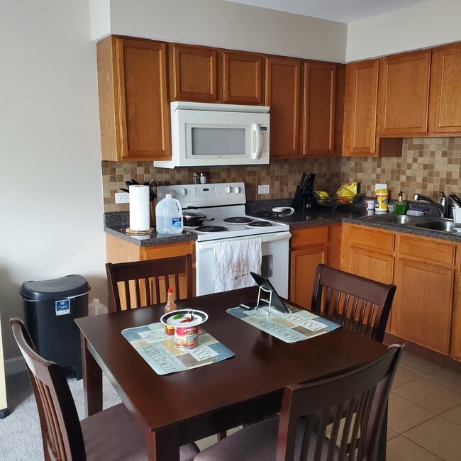 Photo - 3423 Ridgeland Ave Unit 102