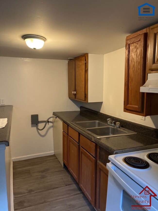 Photo - 4324 Grand Ave Unidad B