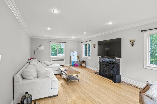 Photo - 41 Allenwood Rd