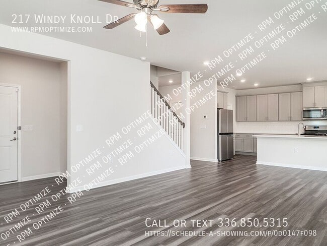 Photo - 217 Windy Knl Dr