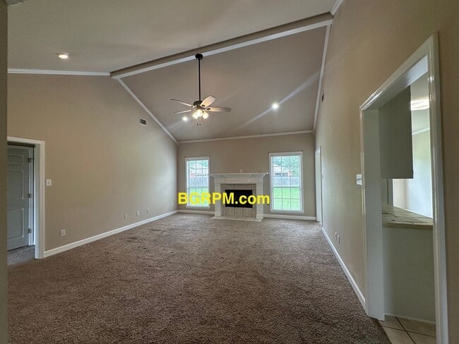 Building Photo - House for rent in Cabot!
