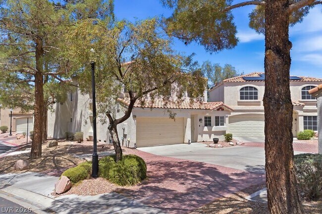 Photo - 3370 Epson St