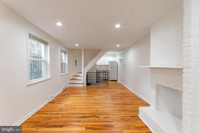 Photo - 1516 Addison St Townhome