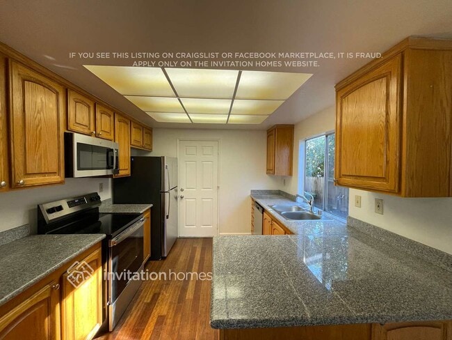 Photo - 2875 Georgia Dr