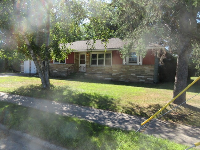 1517 4th Ave