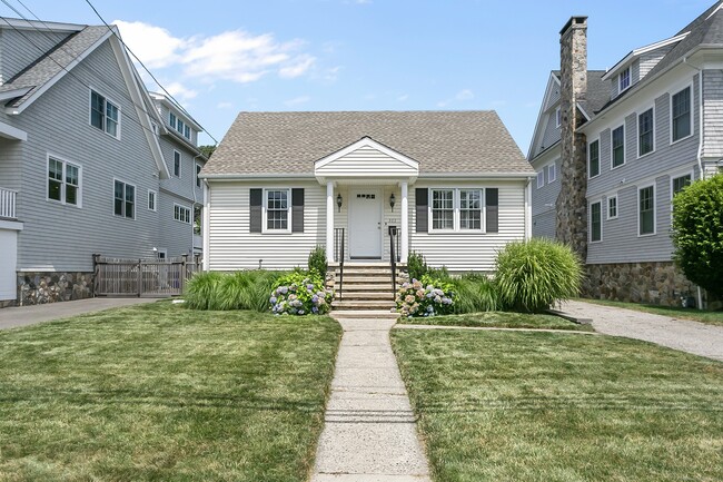 Photo - 303 Lalley Blvd