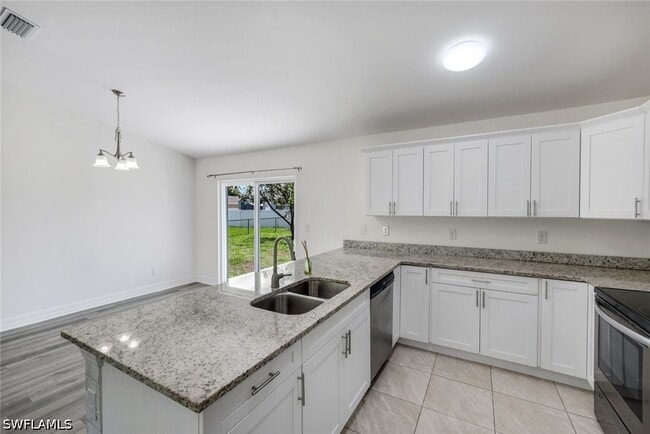 Photo - 626 NW 2nd Ln