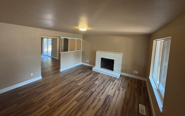 Photo - Recently reduced 3 Bedroom/2 Bath single s...