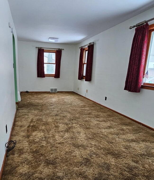 Photo - 515 N 8th Ave