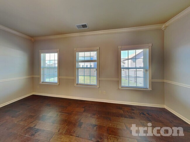 Photo - 21 Howard Ave