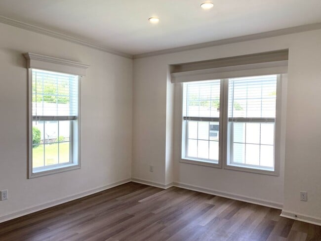 141 Millwood Rd