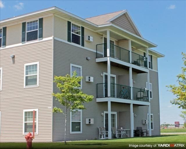 Cedar Ridge Apartments - Exterior