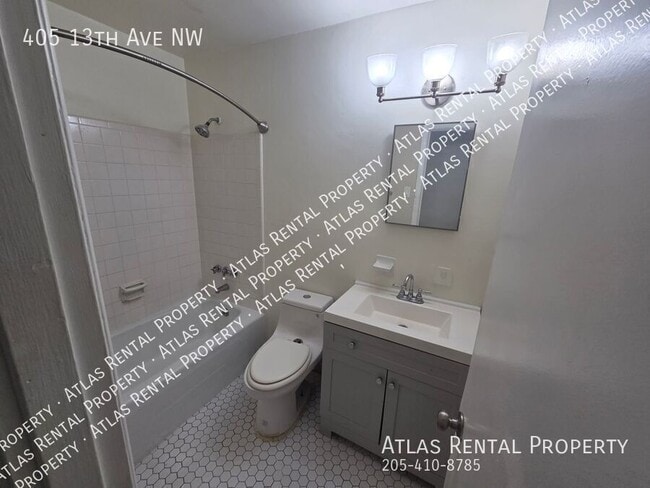 405 13th Ave NW