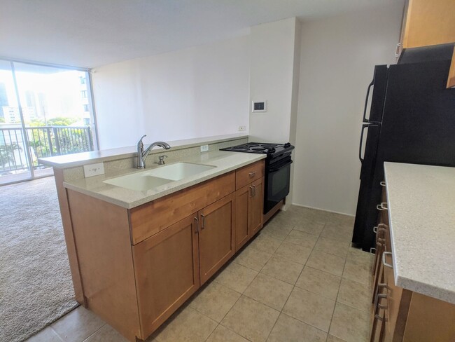 Convenient Makiki 1-bed, 1-bath, 1 parking... - Convenient Makiki 1-bed, 1-bath, 1 parking... Condo Unit 403