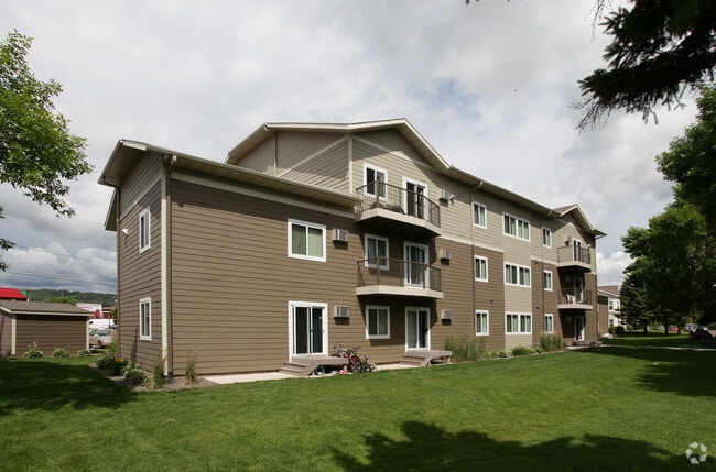 Applewood West and Fairmount Apartments