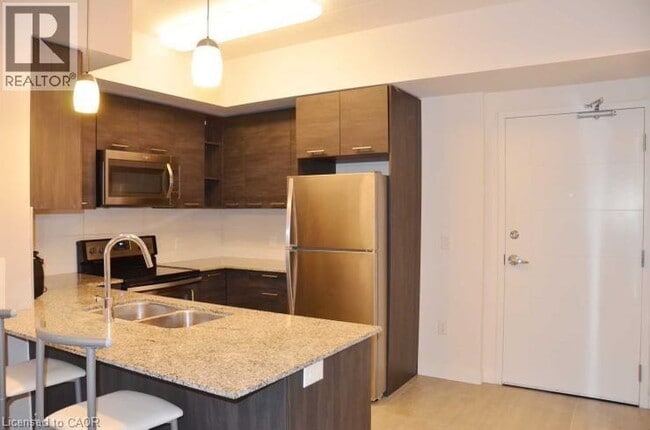 Photo - 251 Hemlock St Unité 504