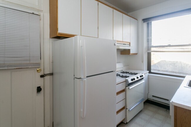 Photo - 1312 Oak Ave Unit B3