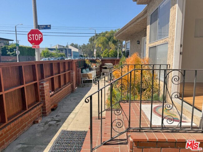 Photo - 407 Venice Blvd.