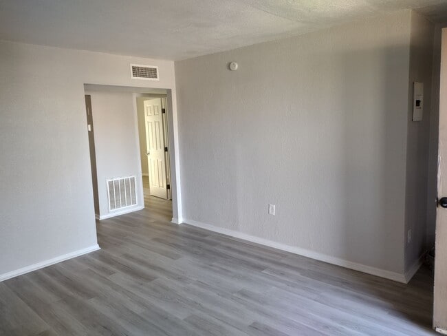 Photo - 1730 E Prince Rd Unit #2