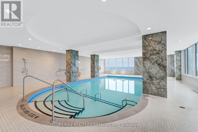 Photo - 1928 Lake Shore Blvd W