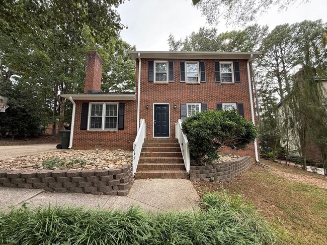 Building Photo - Charming 3BD, 2.5BA North Raleigh Home wit...