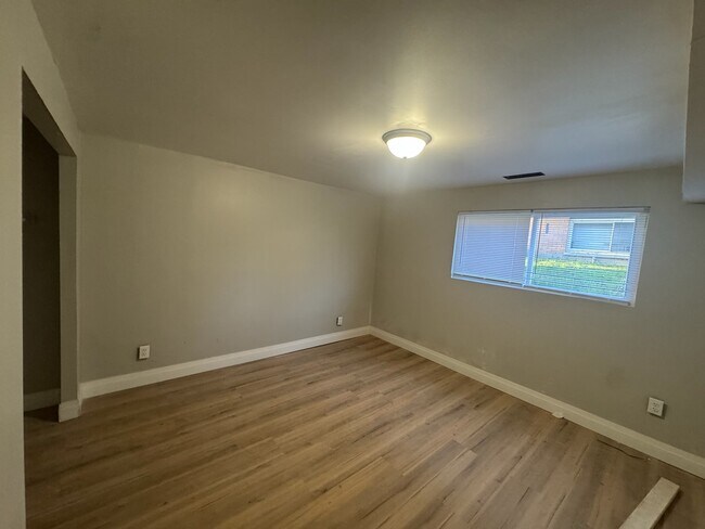 Photo - 7860 Glenorchard Dr Unit Glen orchard drive