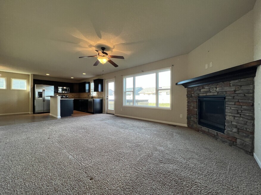 9565 Red Sunset Ct